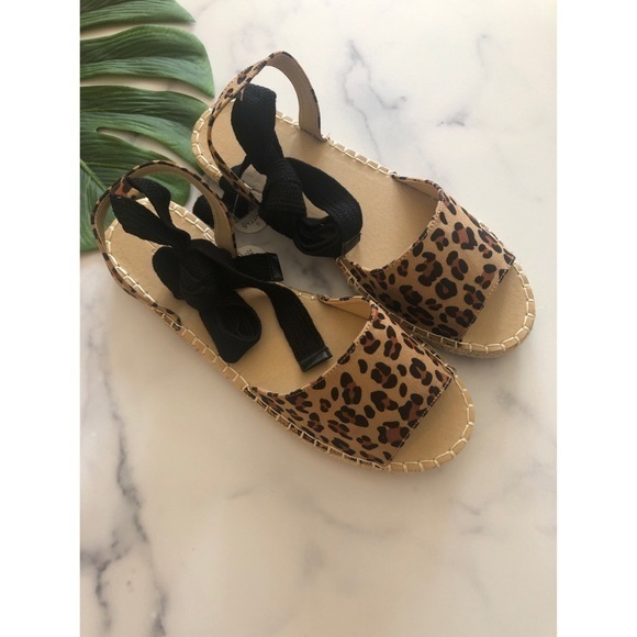 Leopard Print Ribbon Tie Leg Espadrilles - Picture 2 of 5